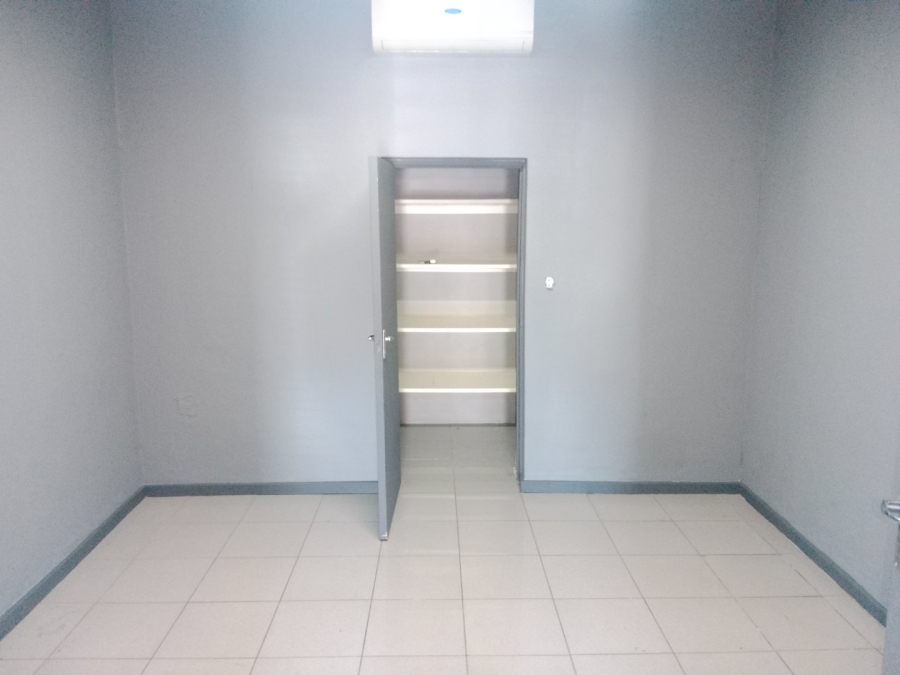 To Let commercial Property for Rent in Groenvlei Western Cape